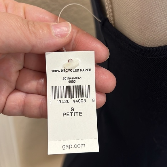 Gap petite tank top - Picture 4 of 5